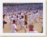 07July05 - Nay, Jenny, Baz, Andy in Spain - Running of Bulls 189 * 2272 x 1704 * (836KB)